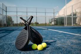 From Court to Victory: Navigating with the Paddle Tennis Bat post thumbnail image